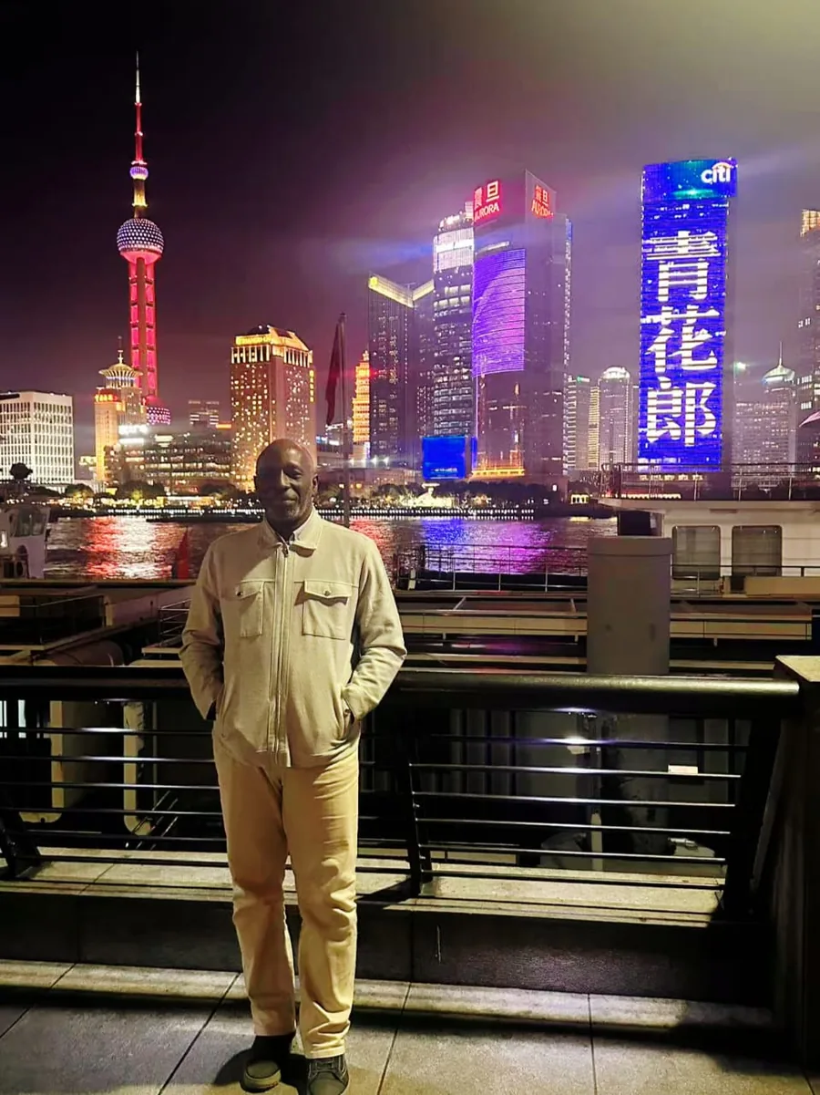 Kaba Mohamed Lamine, fondateur d'APM, lors d'un déplacement professionnel en Chine