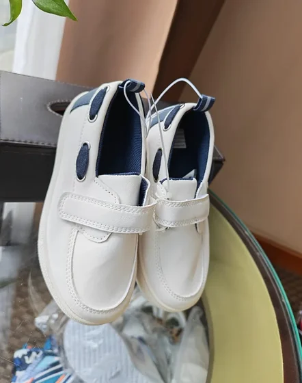 Mocassins bateau enfant — Blanc/marine velcro