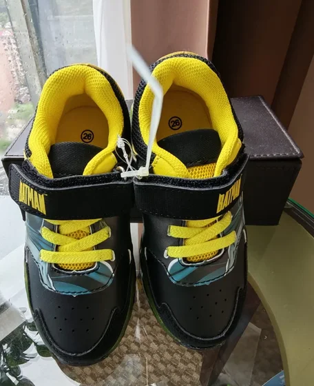 Baskets enfant — Batman noir/jaune (T26)