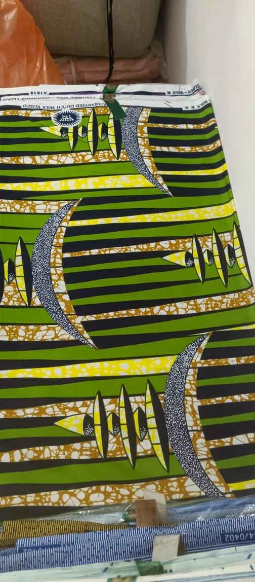 Pagne wax — Motif croissant vert
