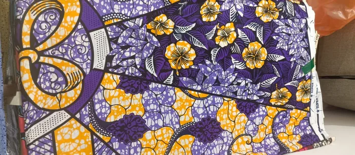 Pagne wax — Fleurs et paisley violet